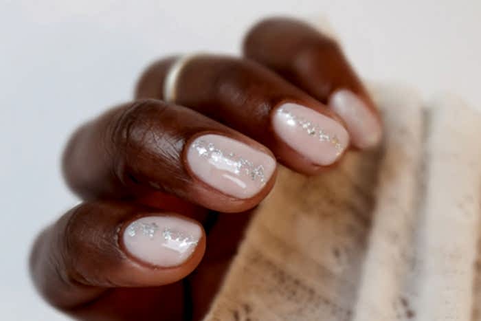 nails